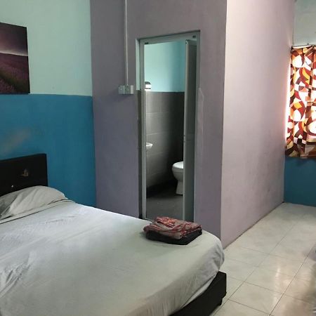 Yb House Otel Kuantan Dış mekan fotoğraf