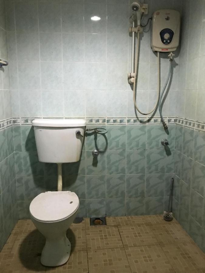 Yb House Otel Kuantan Dış mekan fotoğraf
